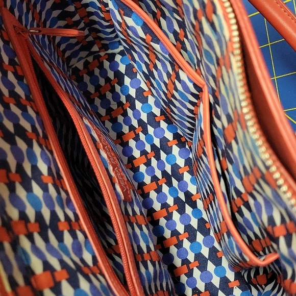 Vera Bradley HOT CORAL RED PURSE🥰 - Picture 10 of 14